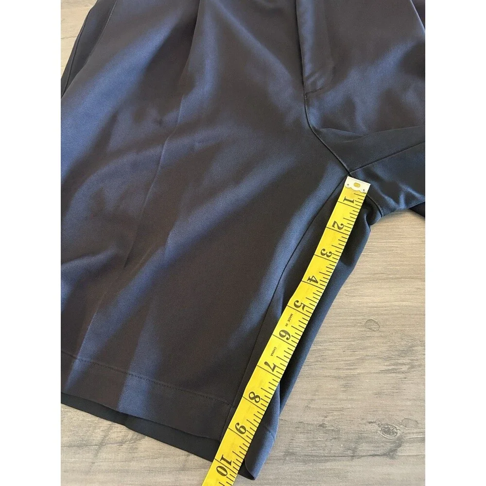Nike Golf FIT DRY Men's Size 34 Black Relax Lightweight Golf Shorts Pockets